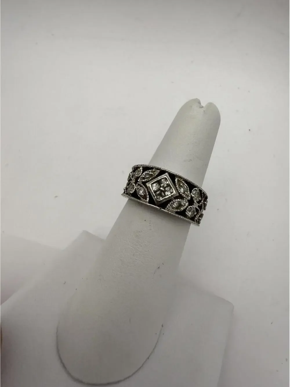 Vintage Silver  Decorative Ring with Clear Stones Size 5.75